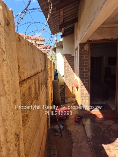 Kuwadzana EXT