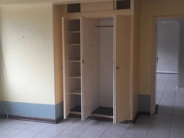 3 Bedroom Flat & Apartment