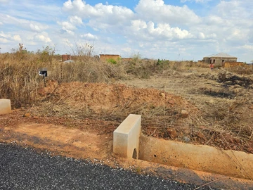Stands & Residential Land