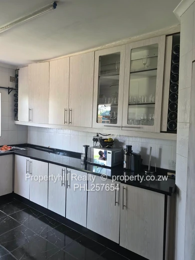 Greendale 3 bedroomed house & 2 bedroomed Cottage (Sole Mandate)