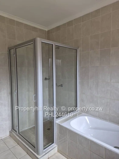 Vacant Full House For Immediate Occupation  (Sole Mandate)