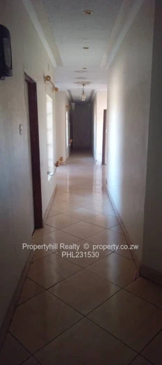 Vacant Malborough House Tolet available