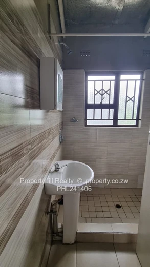 Vacant House in Highfields MaStones 