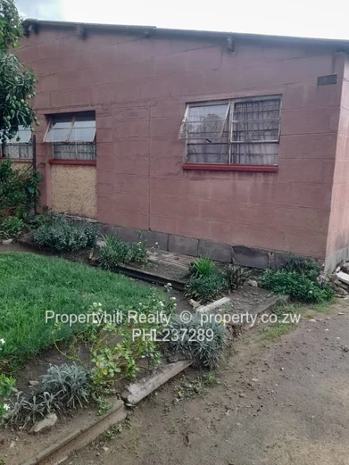 Chitungwiza Unit k Core House. (Sole Mandate)