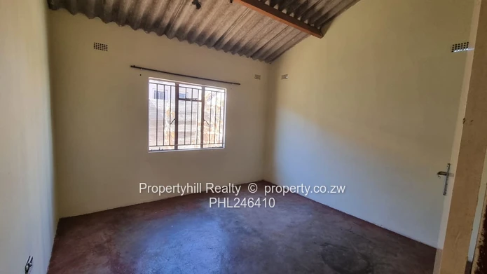 Vacant Full House For Immediate Occupation 