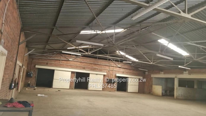 Vacant Large Warehouse  And Coldrooms/ Storage Space Available Tolet (Sole Mandate)
