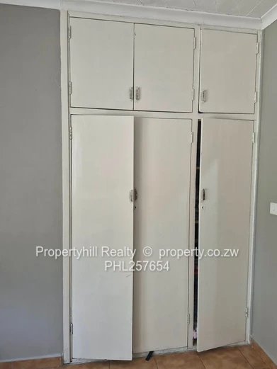 Greendale 3 bedroomed house & 2 bedroomed Cottage (Sole Mandate)