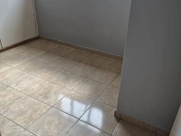 2 Bedroom Flat & Apartment