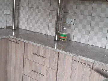 3 Bedroom Flat & Apartment