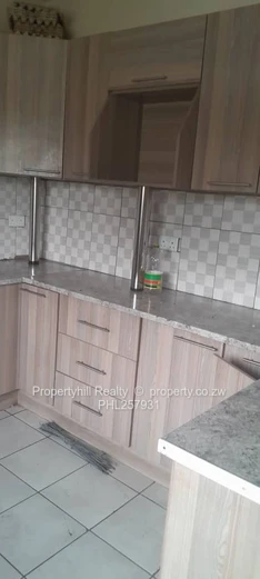 Neat and spacious Flat to rent available in Harare Avenues