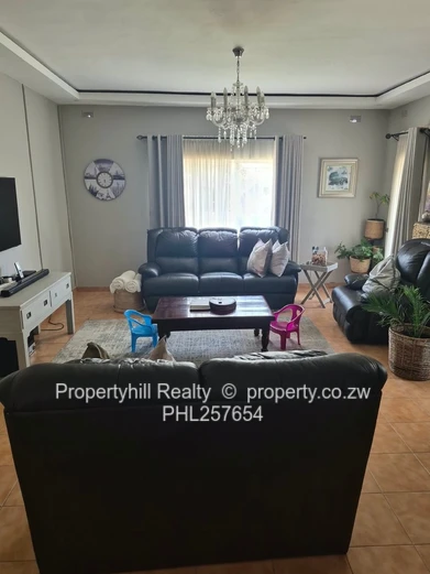 Greendale 3 bedroomed house & 2 bedroomed Cottage (Sole Mandate)