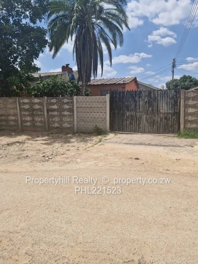 Charming 3-Bedroom Home for Sale in Prime Chitungwiza Location!