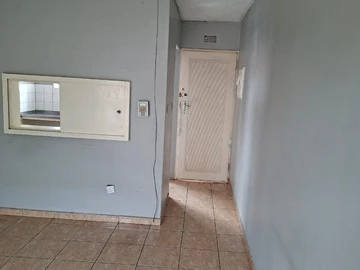 2 Bedroom Garden Flat