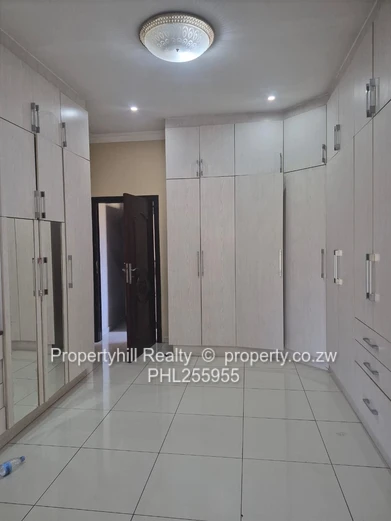 Belvedere Ridgeview -6 Bedroom Double Storey (Sole Mandate)
