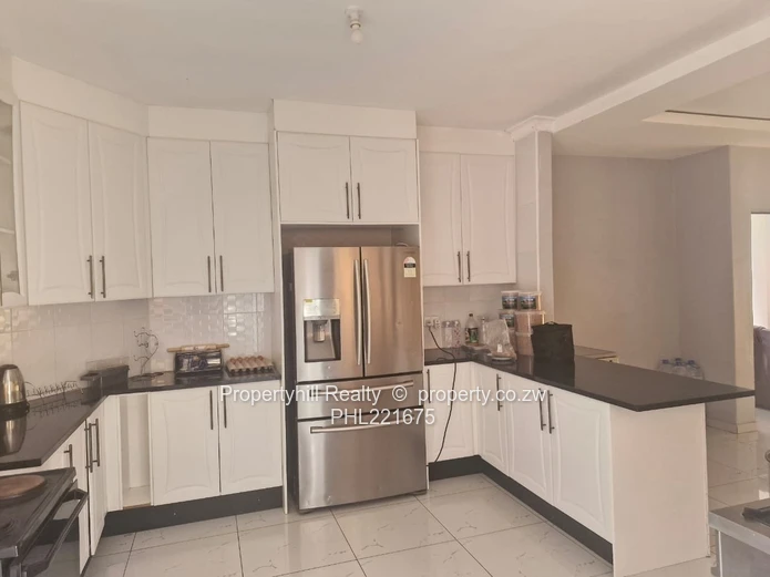Spacious 4-Bedroom Home in Madokero with Modern Amenities!